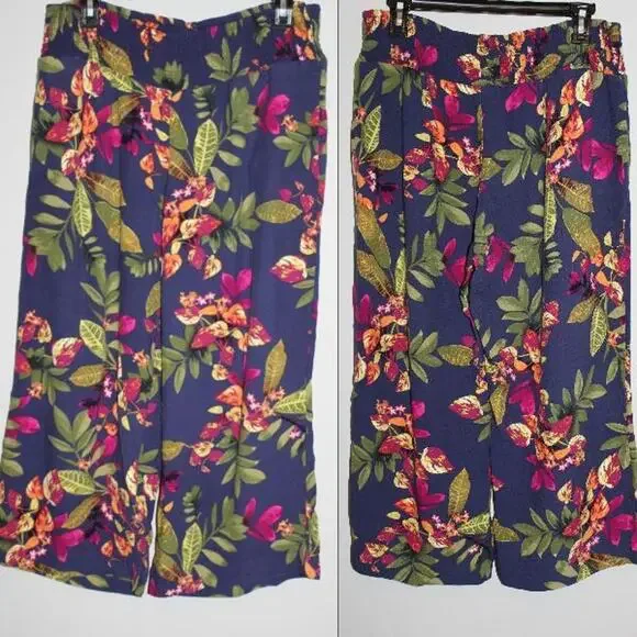 J. Jill Wide Leg Cropped Floral Smocked Pull on Pants M Tropical Vacation Resort - Picture 7 of 8